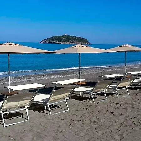 Bed and Breakfast La Stazione Diamante