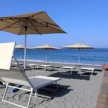 Bed and Breakfast La Stazione 4*