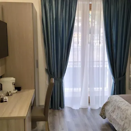 La Stazione فندق مبيت وإفطار ديامنتي