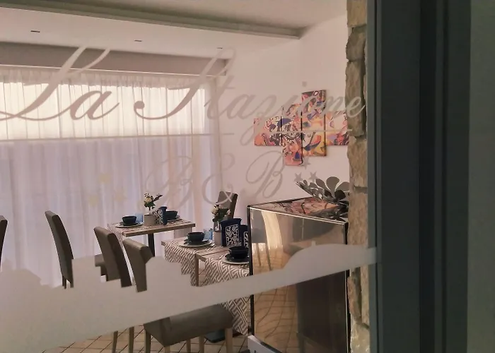 Alojamento de Acomodação e Pequeno-almoço La Stazione 4*